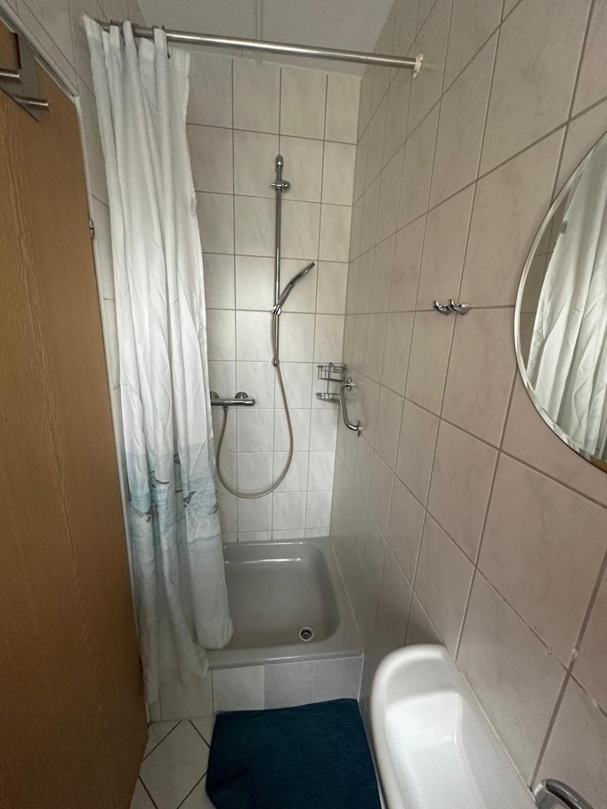 City Center - 4 Room Apartment With Kitchen And 2 Bathrooms Norimberga Esterno foto